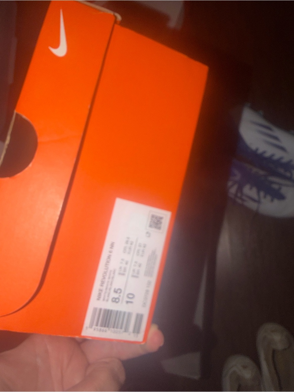 White nike swoosh—w/Shoe Box
